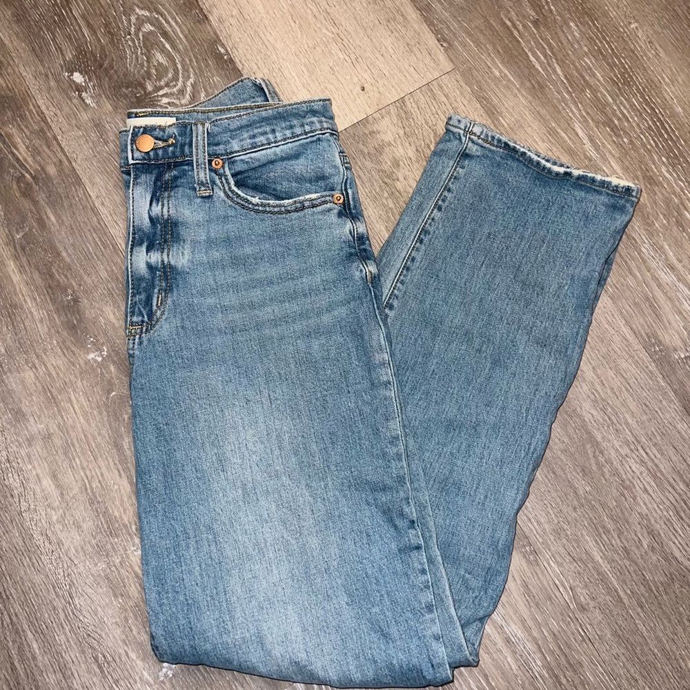 Universal Thread Light Blue Denim Jeans